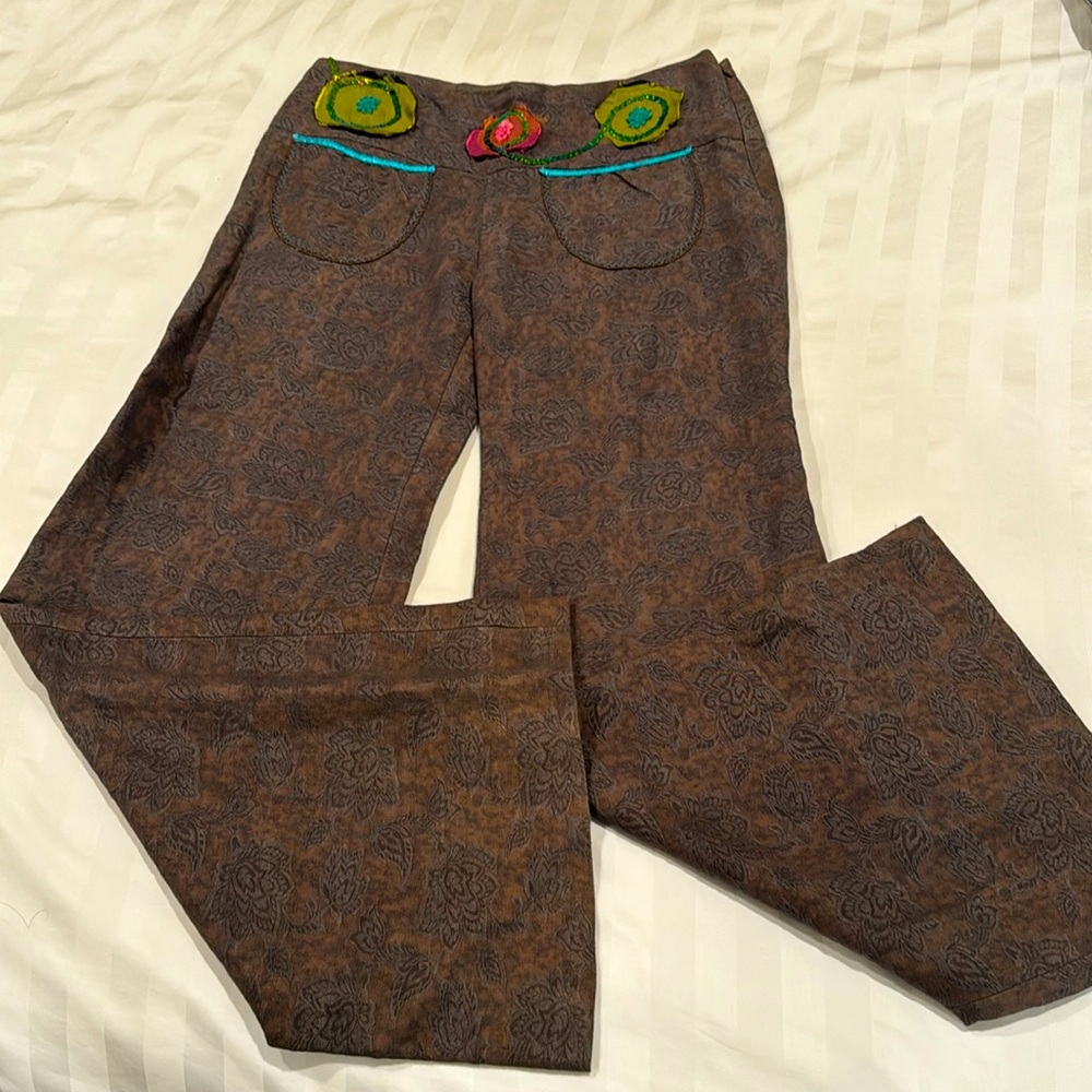 Designer Louise Della wide leg pants size 2 does not stretch.